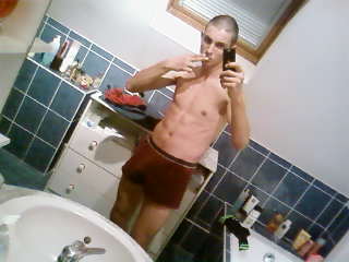 Re mOi^^